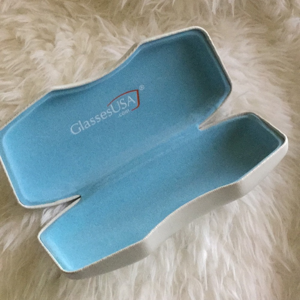 New Glasses USA White Hardshell Case